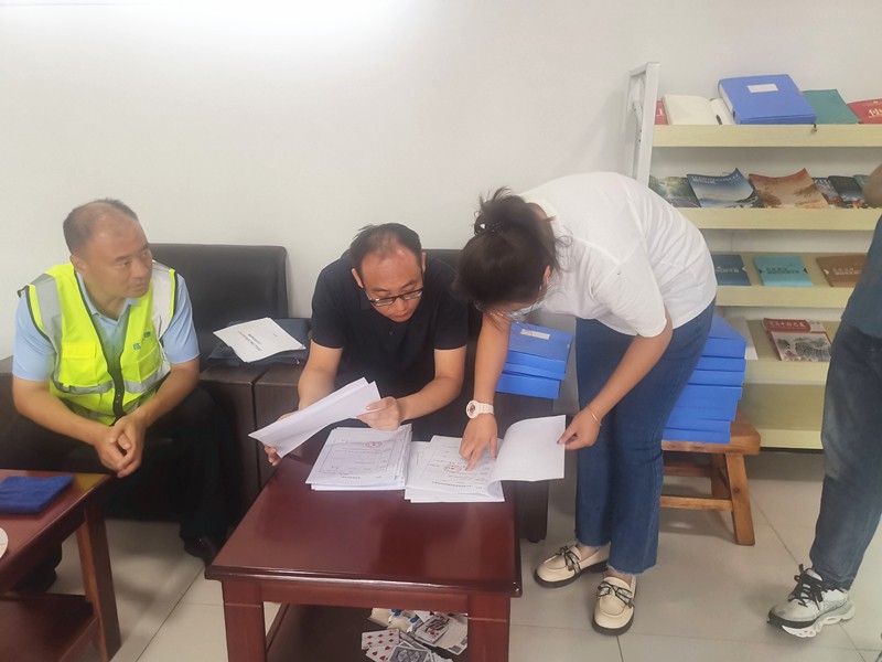 臨沂市質(zhì)監(jiān)站對郯城G205項目進行檢查督導工作