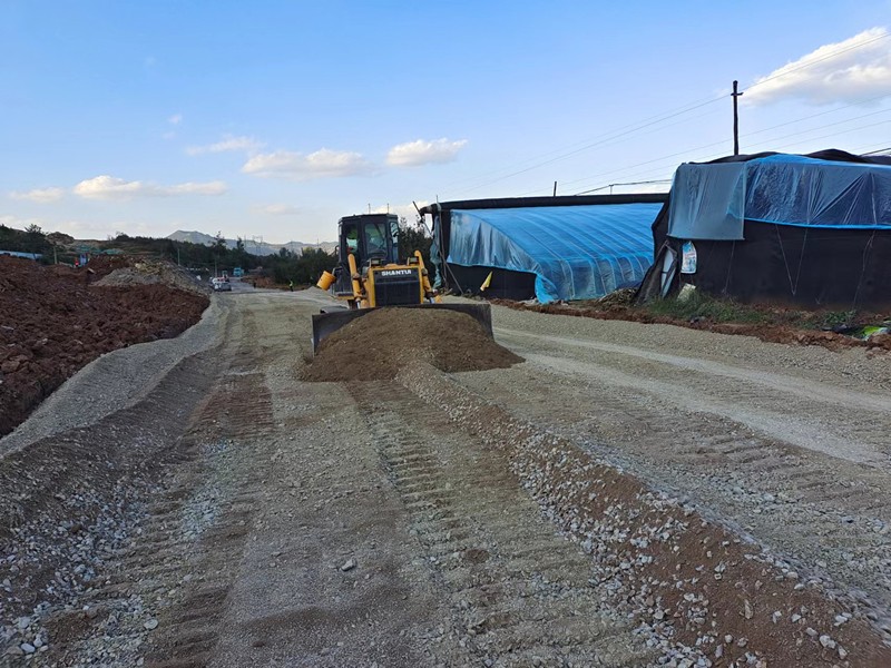 臨臨高速六標(biāo)首條改路工程順利通車(chē)