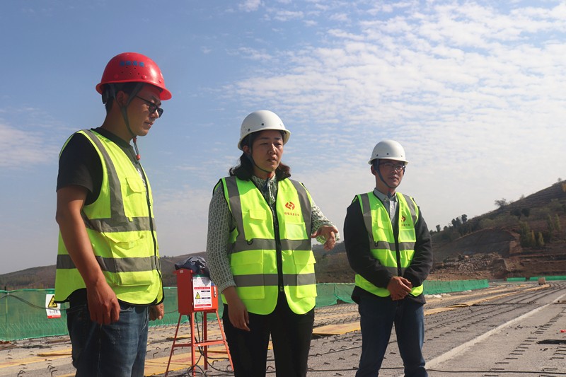 只爭(zhēng)朝夕，加壓奮進(jìn)——臨臨高速六標(biāo)奮力沖刺2022年四季度?