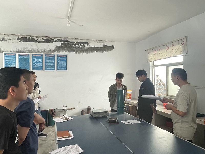 第二區(qū)域項目部組織試驗操作培訓(xùn)