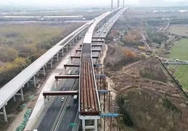 全國首條六改十二改擴(kuò)建高速公路迎新進(jìn)展