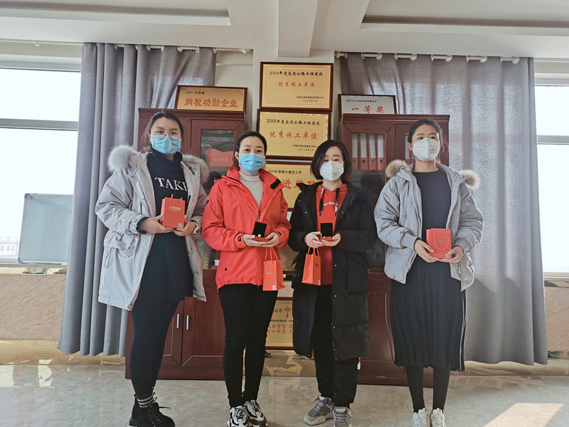 隔離疫情，但不隔離愛——公司為女員工送上節(jié)日禮品