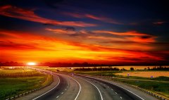 工作著，快樂著