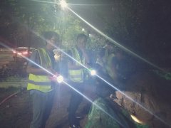 安全工作不下班---落實(shí)安全防范，開(kāi)展夜間巡查