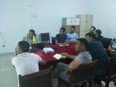 人民路二項目舉行水泥穩(wěn)定風(fēng)化砂施工技術(shù)專題會