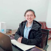 初次見面，請(qǐng)多關(guān)照