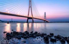 世間所有的相遇，都是久別重逢