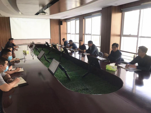 公司召開昌國路快速路項(xiàng)目策劃專家評(píng)審會(huì)